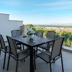 Lägenhet Modern Sea View *