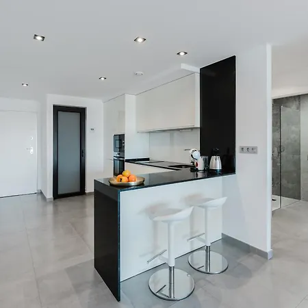 Modern Sea View Apartman *